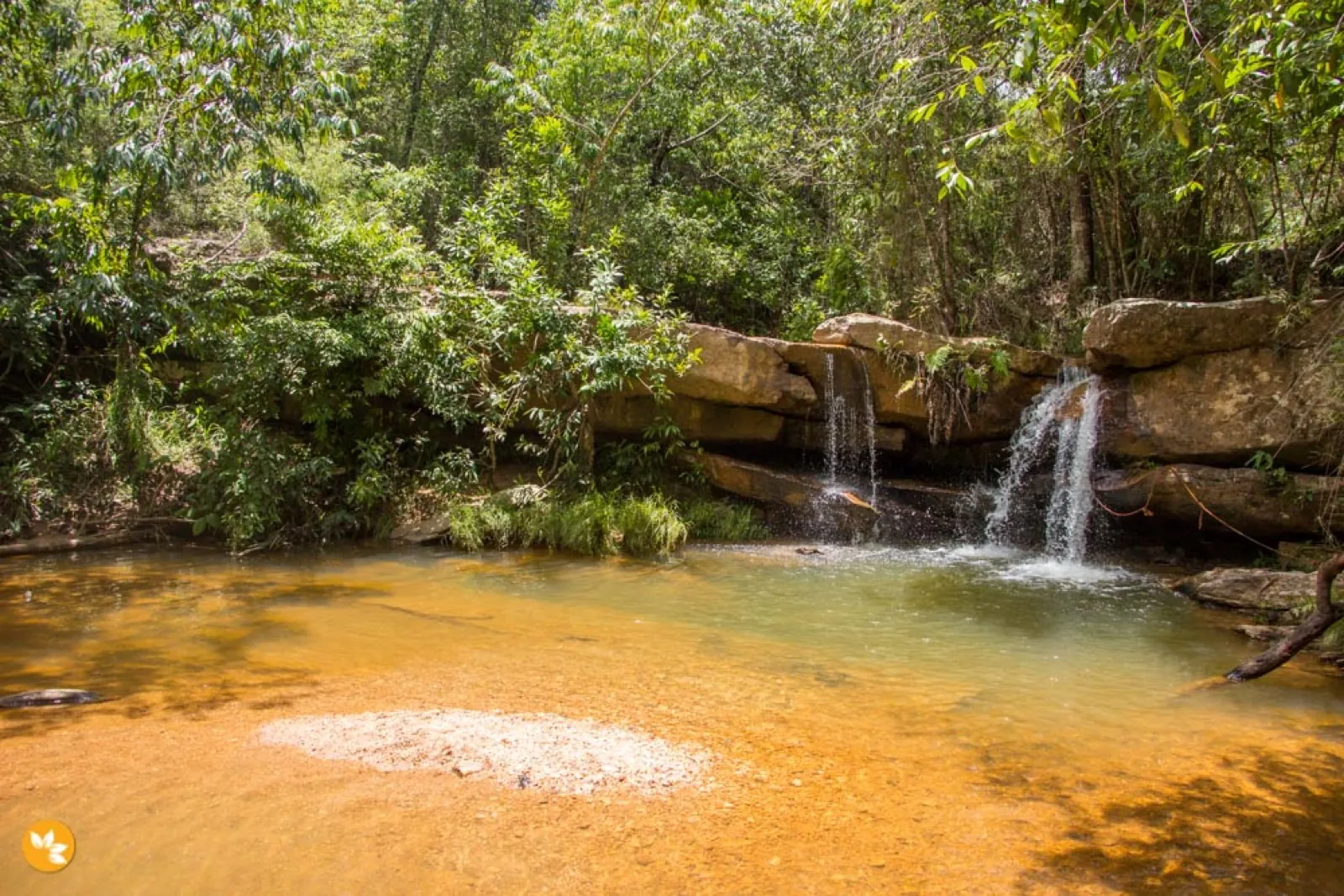 Cachoeira da Raizama, piscina natural em cânion na Chapada dos Veadeiros